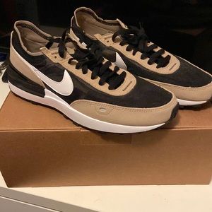 Nike Waffle One sneakers in black and khaki.